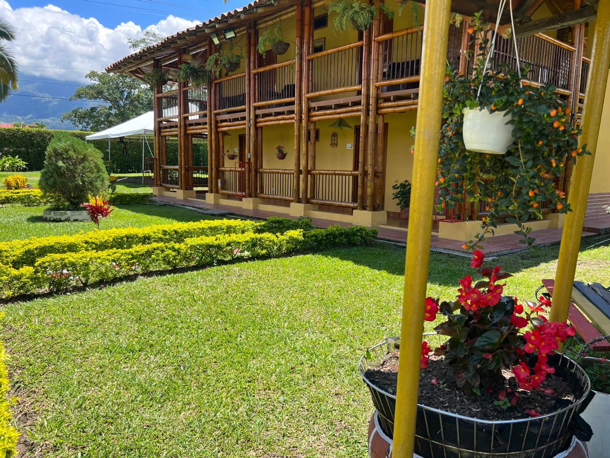 Villa Alejandra Del Quindio Calarcá Екстериор снимка
