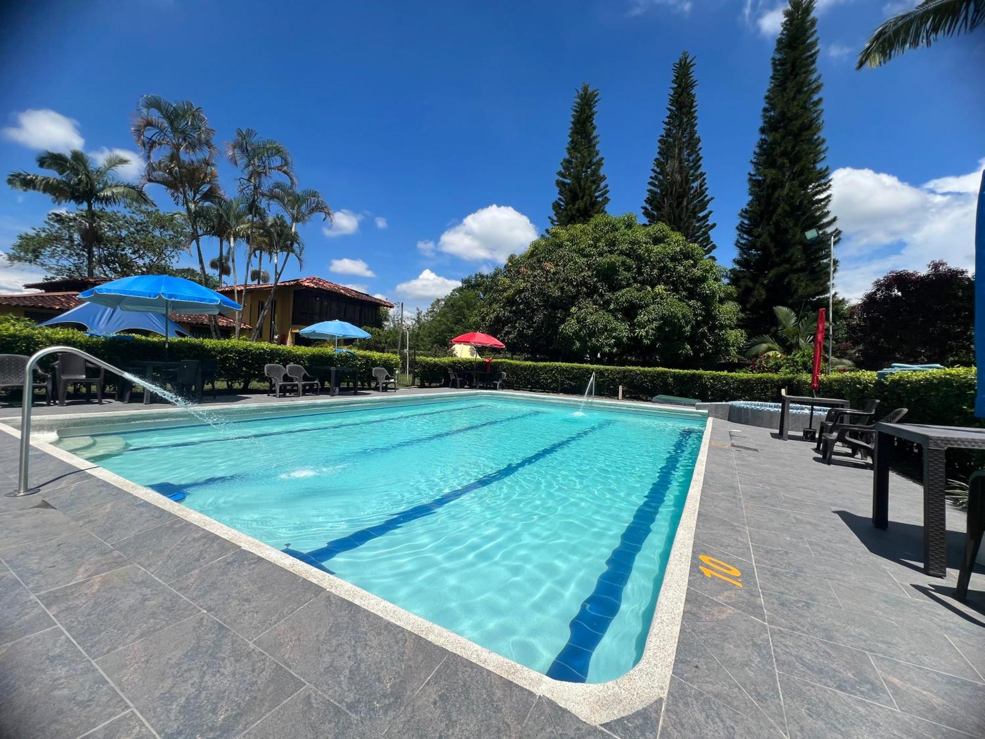 Villa Alejandra Del Quindio Calarcá Екстериор снимка