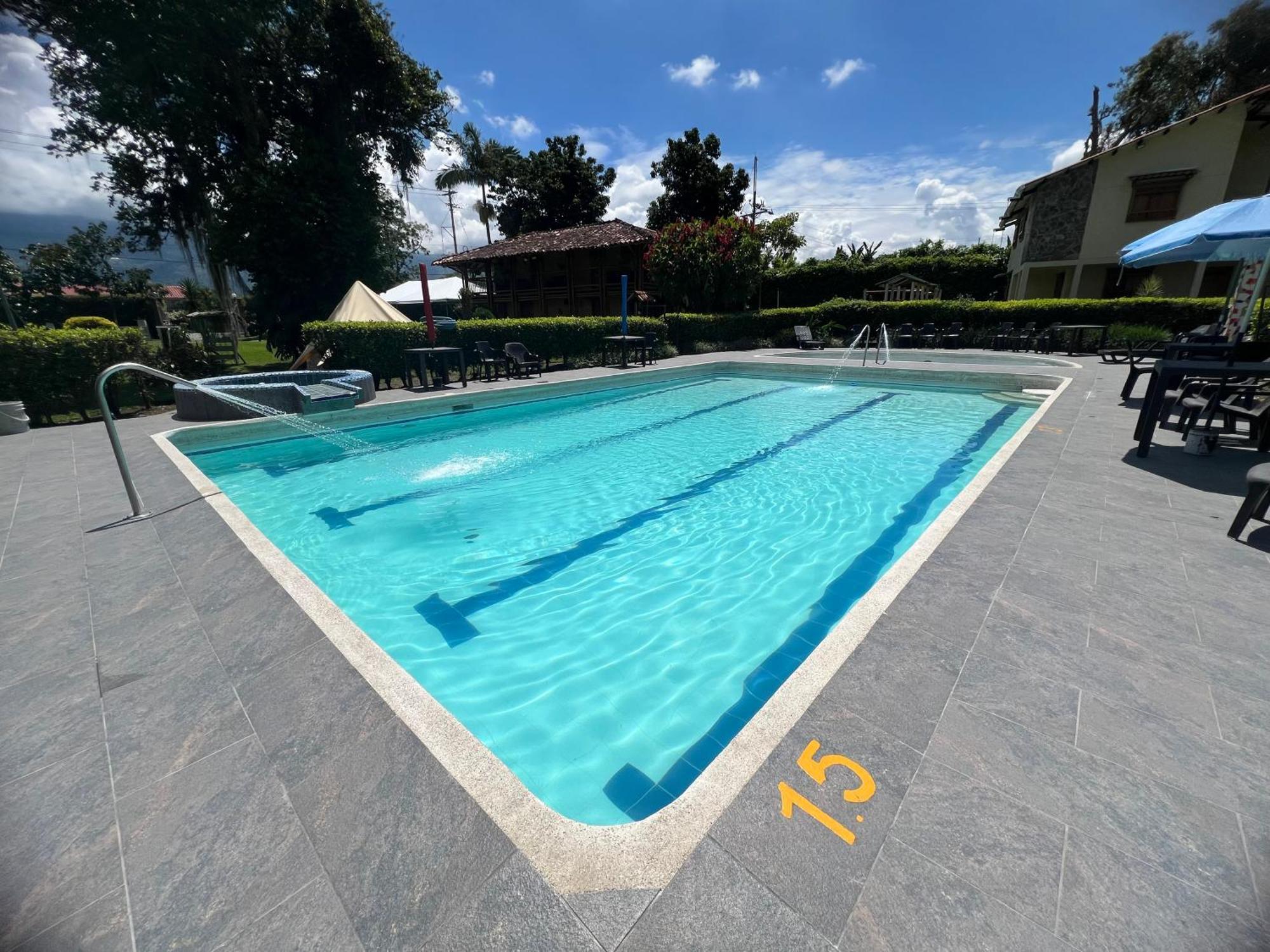 Villa Alejandra Del Quindio Calarcá Екстериор снимка