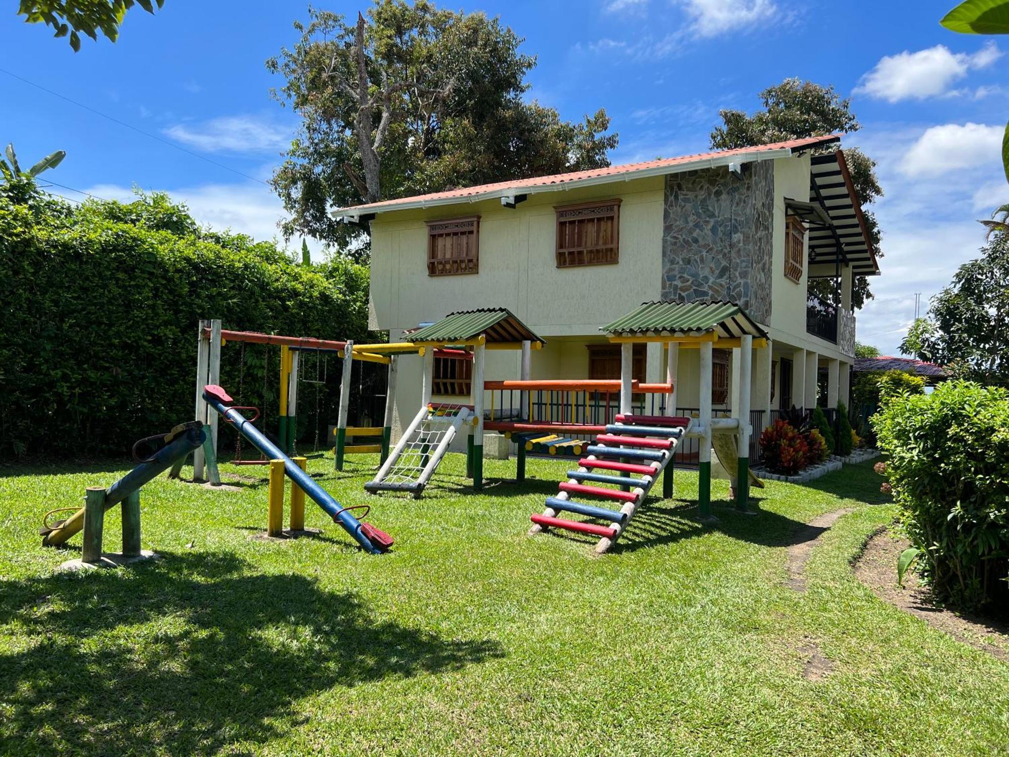 Villa Alejandra Del Quindio Calarcá Екстериор снимка
